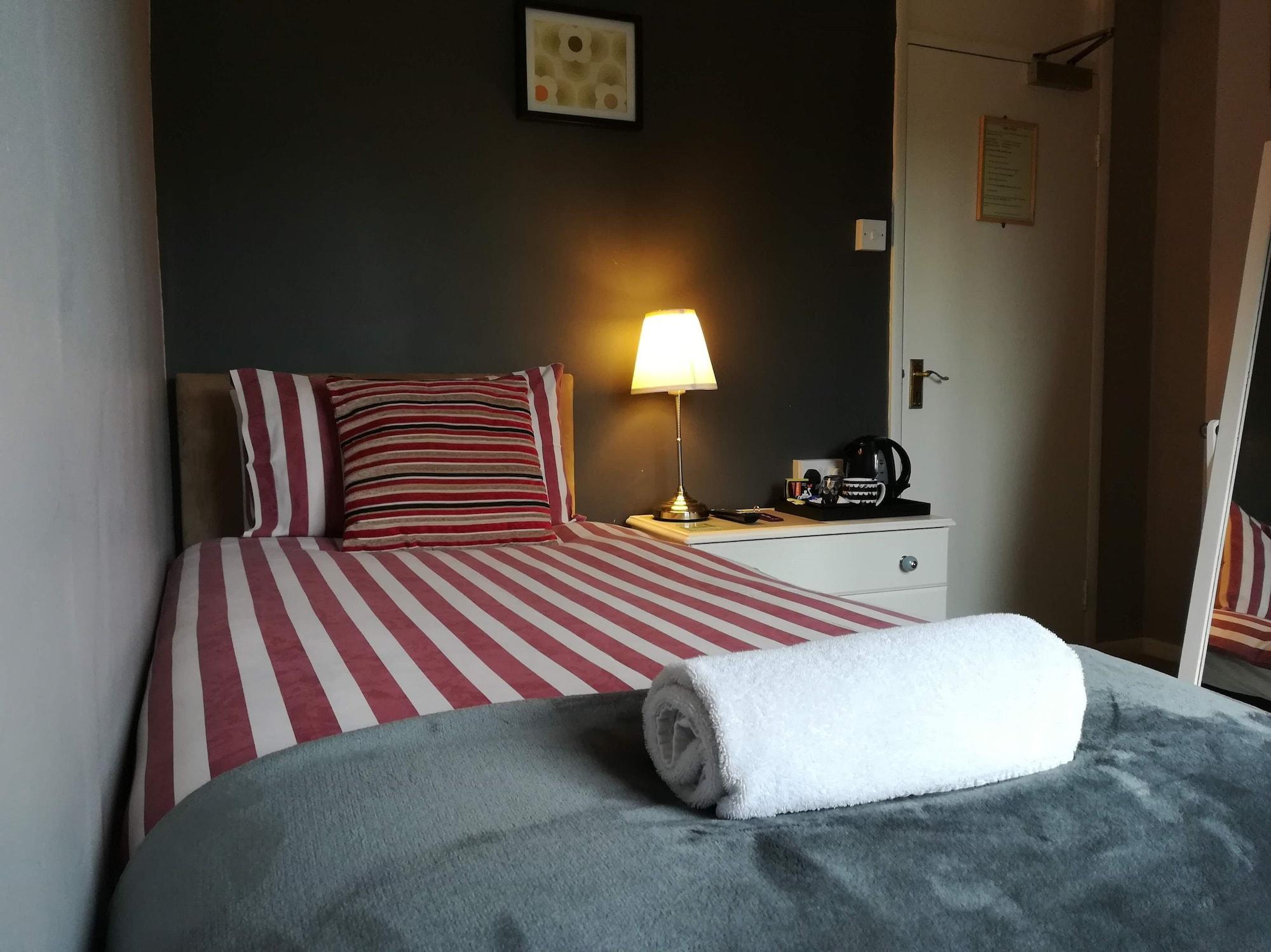 Worth House Bed And Breakfast Уелс Екстериор снимка