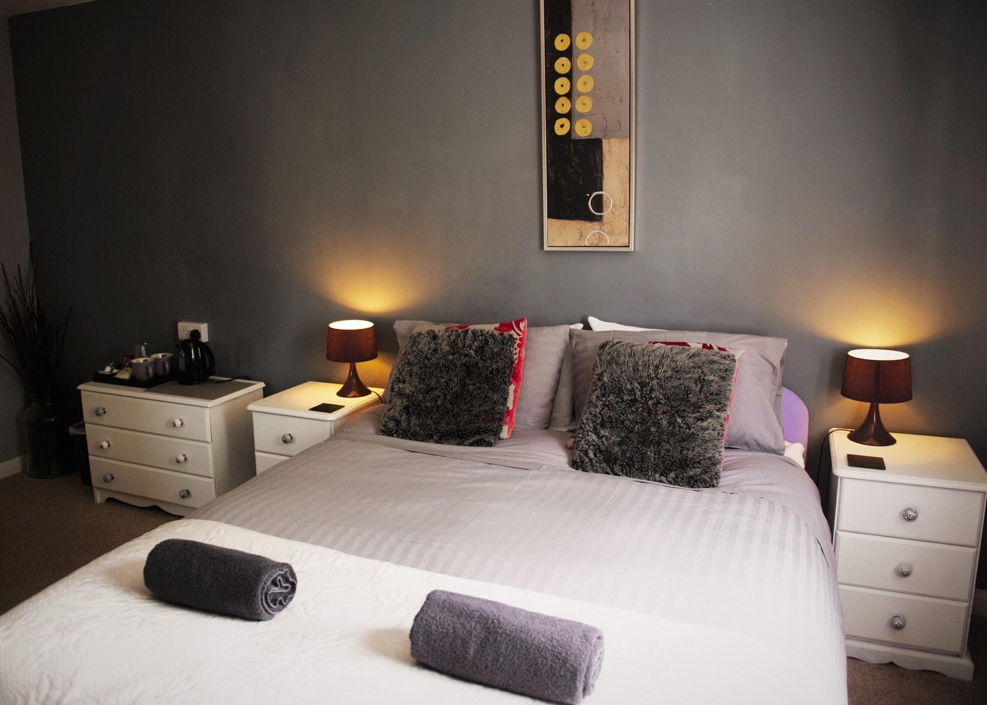 Worth House Bed And Breakfast Уелс Екстериор снимка
